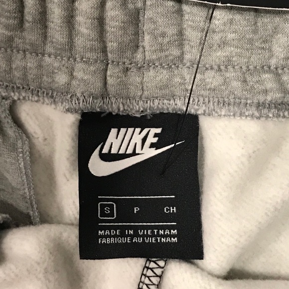 Nike Joggers - Picture 4 of 4